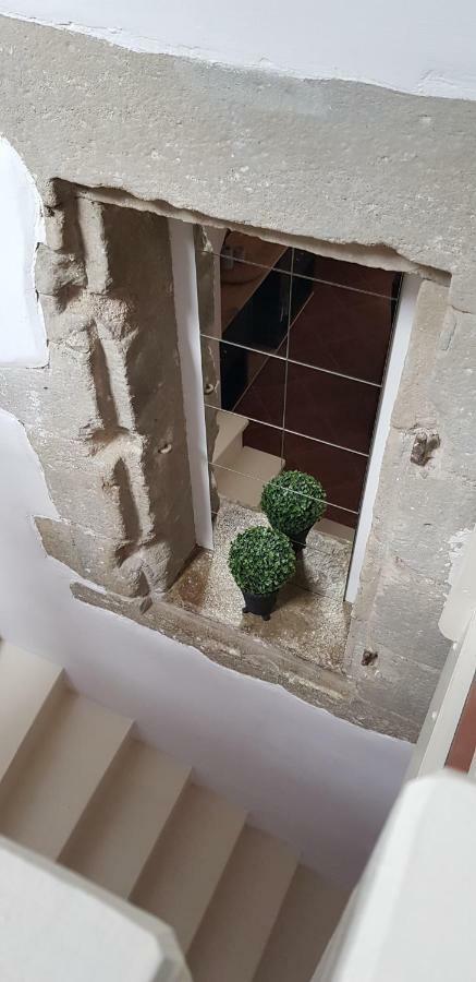 Les Chemins De La Cite Chambre Ou Appartement Carcassonne Exterior photo